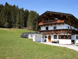 Haus im Haus am Penningberg – Ruhe, Garten &amp; Bergblick