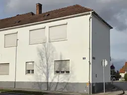 +++JETZT ZUGREIFEN : EIN MEHRFAMILIENHAUS mit - 3 EINGÄNGE -zum Sanieren und Renovieren. !!! € 262.000,-- VB +++mit Garten und in guter Lage zu verkaufen +++