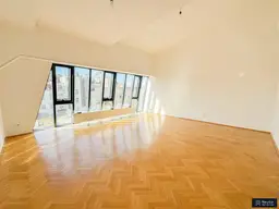 DIREKT AM NASCHMARKT- KLIMAANLAGE - ELEGANZ UND STIL- UNBEFRISTET- MIT DACHTERRASSE- 2 ZIMMER - MAISONETTE