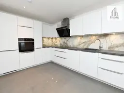 Erstbezug nach Renovierung - große Wohnung mit tollem Garten und viel Platz