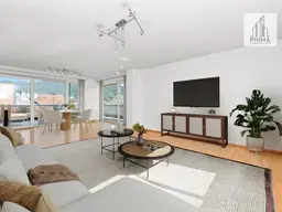 Sonnige 5-Zimmer Dachgeschosswohnung mit Penthouse-Charakter
