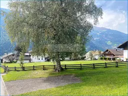 ca. 385 m² großes Baugrundstück in Oberlienz Zentrum zu kaufen!