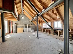 Direkt im Ortszentrum! Traumhafte Terrasse mit Blick über Hainburg und seine Gegend! Büro- und Ordinationsräume! Raumgestaltung individuell gestaltbar! Kundenparkplätze