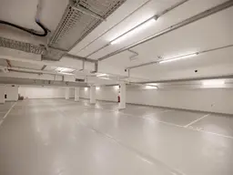 Vollwertiger Einzelstellplatz in hauseigener Tiefgarage - Wohnbauprojekt Ziag 144
