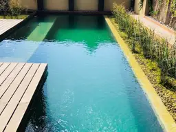 Stadtvilla mit Naturpool im Zentrum Klosterneuburg I Doppelgarage I Fernsicht + Blick Stift Klosterneuburg