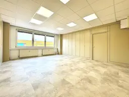 3 separate Büroräume I Photovoltaikanlage I renoviert I Parkplätze I tolle Anbindung