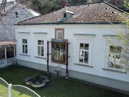 Villa mit Swimmingpool in Toplage