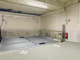 Tiefgaragenplatz zu vermieten ! Nähe U-Bahn Längenfeldgasse ( U4, U6 )