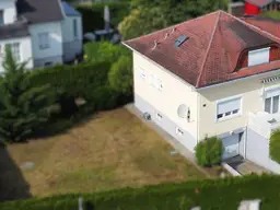 Kleines Einfamilienhaus mit Südterrasse und Garage