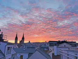 Loft-Charakter | offenes Wohnkonzept mit beeindruckender Raumhöhe | großzügige Panoramadachterrasse | FERNBLICK | Tiefgaragenstellplatz