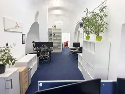 ALL-INCLUSIVE-MIETE: Großzügiges Büro + Besprechungsraum, Garten, Glasfaser-Internet, Parkplatz u. v. m. – PROVISIONSFREI!