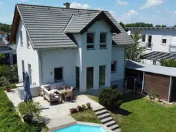 Familienfreundliches Wohlfühlhaus mit viel Platz, großem Wohnkeller tollem Garten und Pool