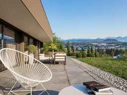 Exklusive Gartenresidenz mit privatem Seezugang am Wörthersee