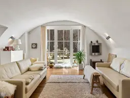 Traumhaft schöne Altbau - Gartenwohnung mit Wellnessbereich in einem historischen, ehemaligen Winzergebäude Erstklassige Lage in Grinzing I 19. Bezirk