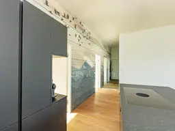 Luxuriöse Dachgeschosswohnung mit Panoramablick und Dachterrasse