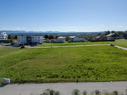Sonnenplatz THREE (856m²)