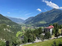 A recently refurbished three bedroom apartment for sale in Bad Gastein with direct access to the ski lifts