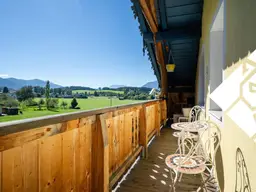 Gepflegte 2-Zimmer-Wohnung mit Balkon und Fernblick zu mieten