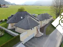 Ein Anwesen, das Maßstäbe setzt - Luxusvilla mit Pool zu kaufen!