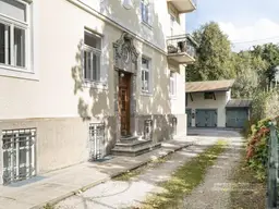 Generalsanierte Altbau-Wohnung mit zeitlosem Flair in Salzburg Riedenburg