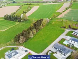Traumhaftes Grundstück mit Aussicht - Utzenaich