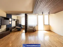 Großzügige 4-Zimmer-Wohnung in ruhiger Lage mit Tiefgaragenplatz
