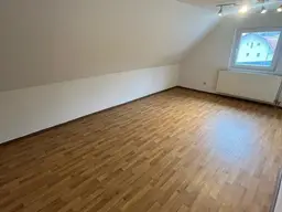 Eklatant bravouröse sowie komfortable Kleinwohnung, in der St. Peter Hauptstraße zu vermieten.