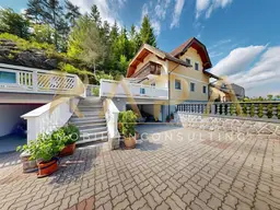 Familienhaus mit Waldblick und XXL-Terrasse vor den Toren des Pörtschacher Zentrums!