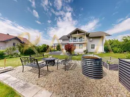 Familientraum mit idyllischer Gartenoase für Kinderträume und Fernblick!