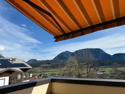 großzügiges Haus mit sonnigen Aussichten zu vermieten 