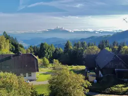 Rarität: Großer Bauernhof in den Bergen in absoluter Ruhelage