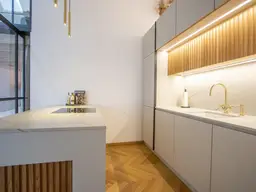 Sanierte Dachgeschosswohnung Nähe Dietrichsteinplatz!