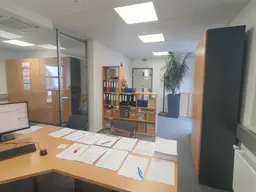 Bürofläche und Archivfläche 