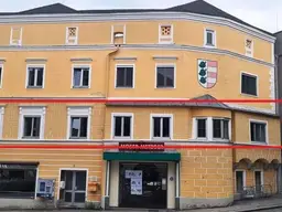 Großzügige Altbau - Wohnung 1 Stock - wohnen im Zentrum !