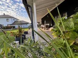 Mehrfamilienhaus mit 3 getrennten Wohneinheiten !