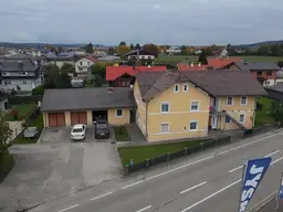 Charmantes Mehrfamilienhaus in Schalchen mit großen Grundstück!