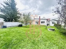 MEHR ALS EINE WOHNUNG: Haus-Feeling mit eigenem Garten, großer Terrasse &amp; Garage