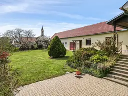 Ein Platz zum Durchatmen – Haus mit Garten in sonniger Ruhelage