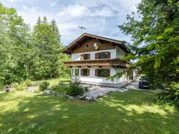 Naturnahes Wohnhaus mit großem Grundstück