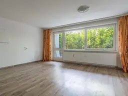 Helle Wohnung mit Terrasse in St. Johann
