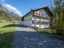 Attraktives Anlageobjekt - Mehrfamilienhaus mit 3 Einheiten