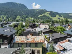 Grundstück mit Altbestand in ruhiger Zentrumslage