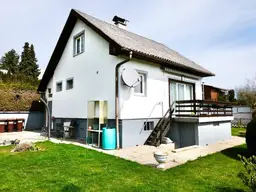 Gepflegtes Einfamilienhaus mit wundervollem Garten