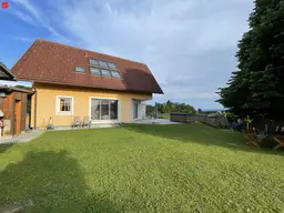Stilvolles Einfamilienhaus mit sonnigem Garten