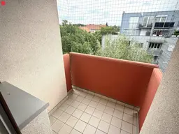 Studentenhit mit Balkon in Bestlage!