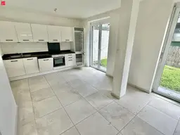 Helle Räume - 3 getrennt begehbare Zimmer - Terrasse und Garten - TG Parkplatz!