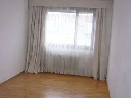Erstes Nest: 2-Zimmer-Wohnung mit verglaster Loggia