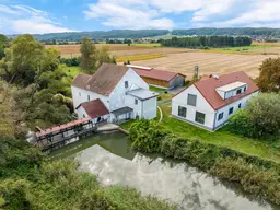 Exklusives Wohnen in Alleinlage: Modernes Landhaus mit eigenem Wasserkraftwerk &amp; vielseitigen Nutzungsmöglichkeiten