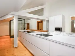 Wenn Raum zum Luxus wird – repräsentative Maisonette im Herzen Wiener Neustadts