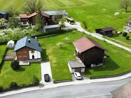 Idyllisches Anwesen in Vandans: Großzügiges Grundstück mit Altbestand!